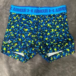 Under armor multi color camo tight shorts